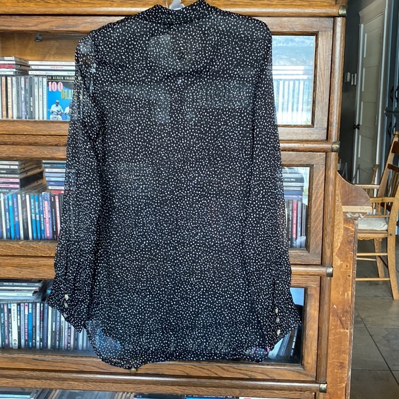 Element Sheer Shirt With Abalone Buttons Size Medium - Picture 2 of 8